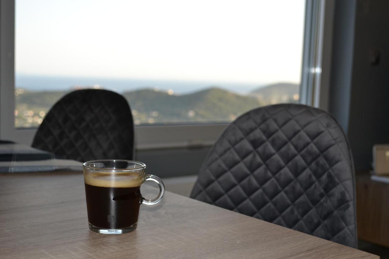 "Stergiou Luxury Apartments" Με Κοινη Πισινα Saronida Bagian luar foto