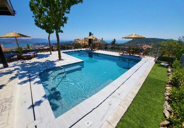 "Stergiou Luxury Apartments" Με Κοινη Πισινα Saronida Bagian luar foto