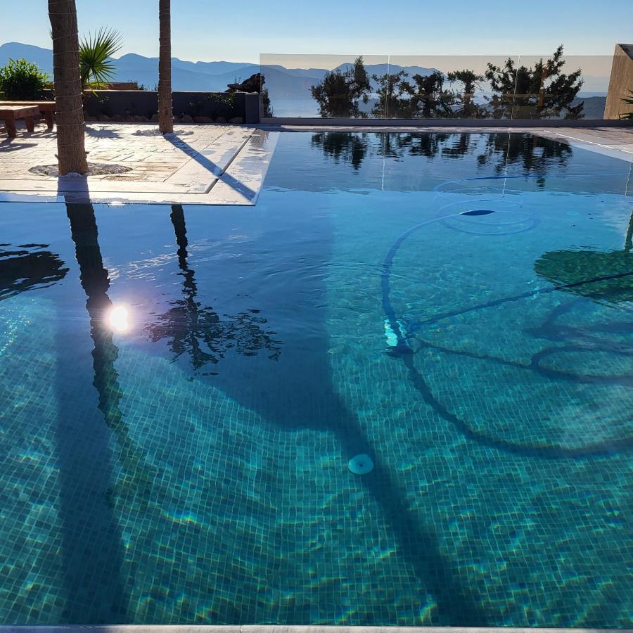 "Stergiou Luxury Apartments" Με Κοινη Πισινα Saronida Bagian luar foto